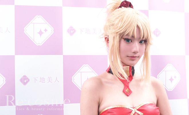 もちやさんモードレッドのコスプレ姿